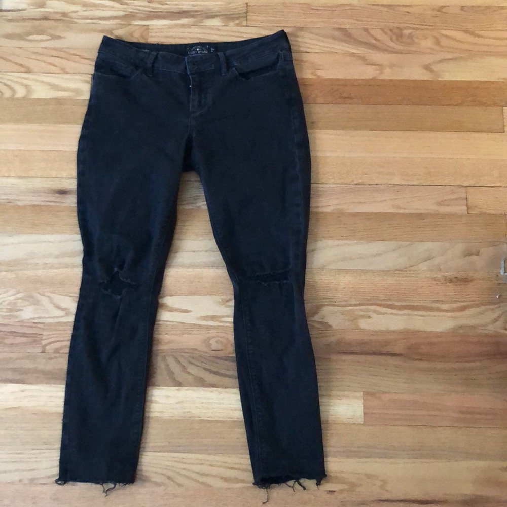 Lucky Brand Lolita Skinny Jeans w/ hole in knees